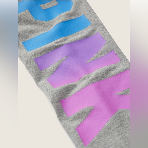 VS Pink Dreamy Pink Short Sleeve Henley Tee & Grey Gradient Rainbow Leggings SET - Picture 7 of 12